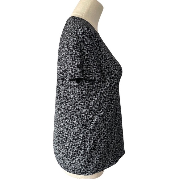 Lord & Taylor black and white basic tshirt cotton blend - Picture 2 of 8